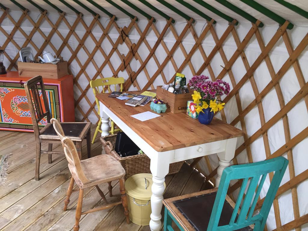 The Yurt Hotel Isle of Gigha Bagian luar foto